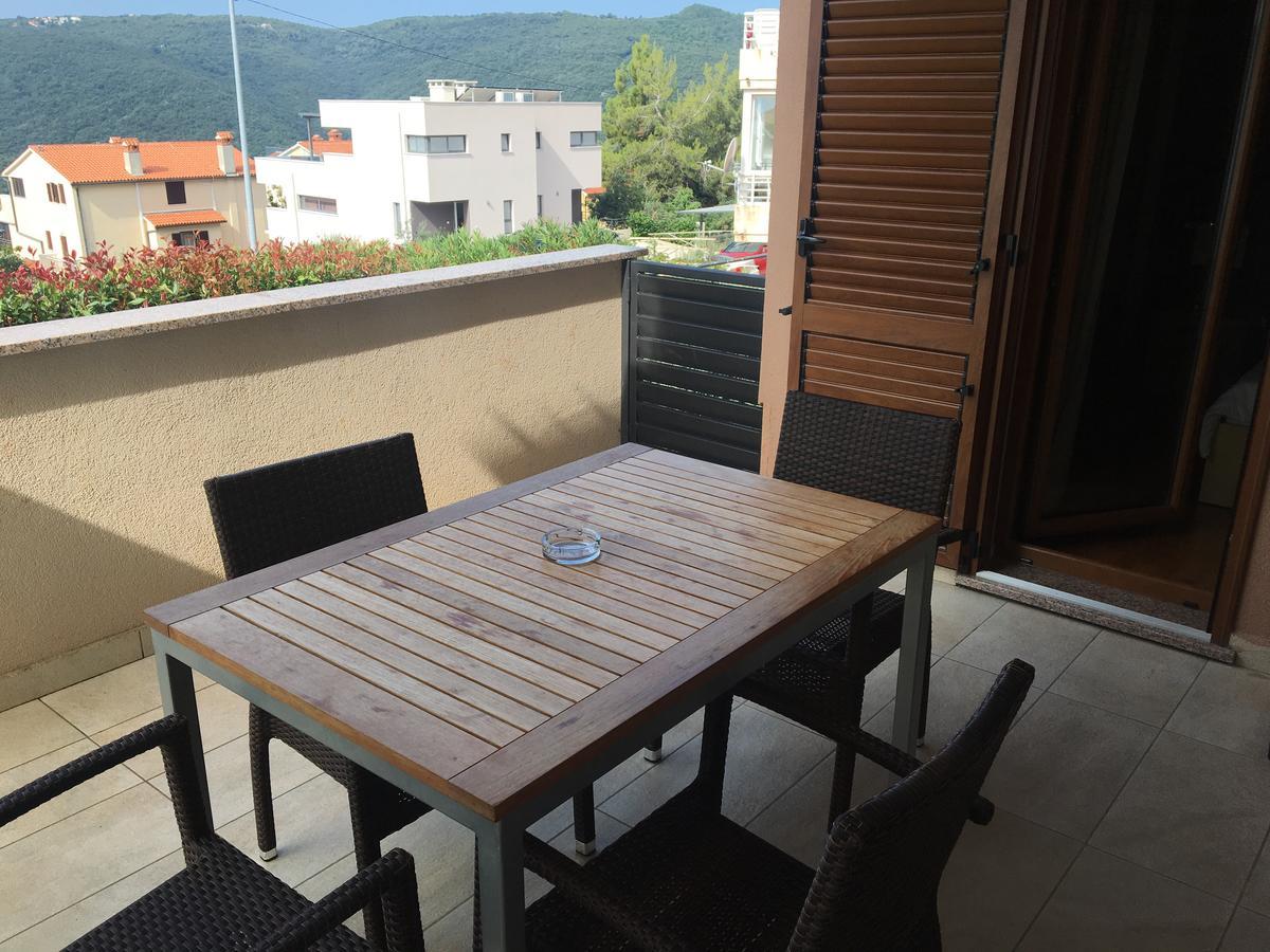 Apartments Braje Rabac Bagian luar foto